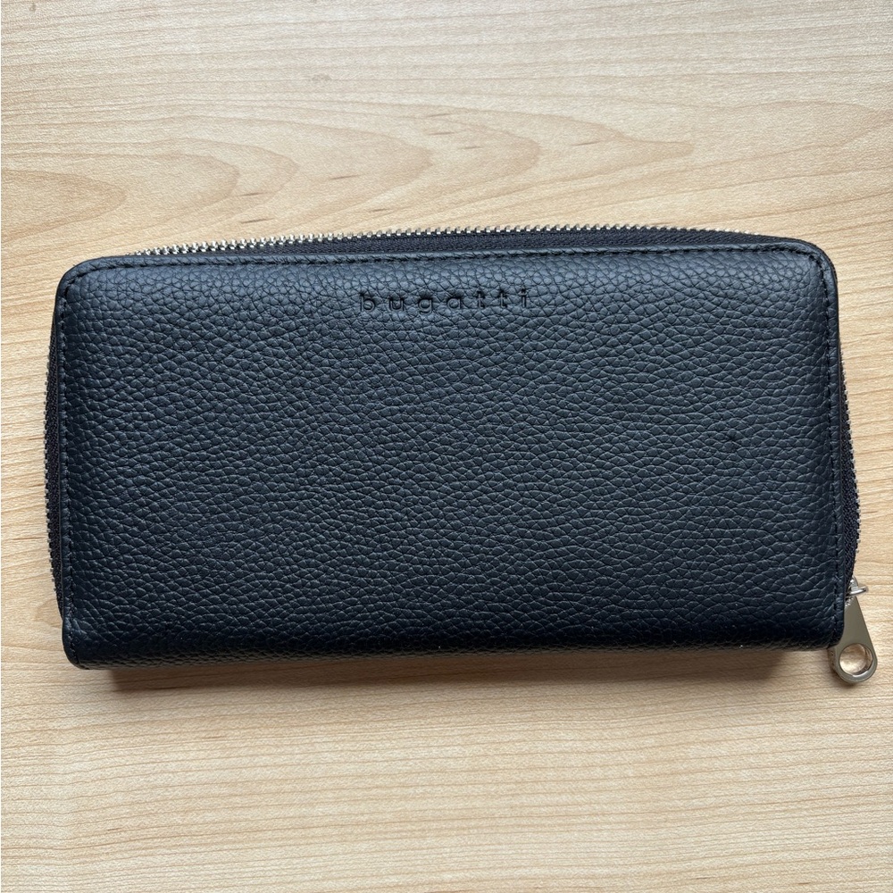 BUGATTI WOMENS FULL ZIP WALLET